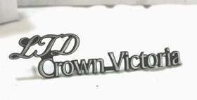 Eoab-5450-398-aa Ford 1982-1987 Ltd Crown Victoria Oem Chrome Script Left Sail Panel Emblem/logo