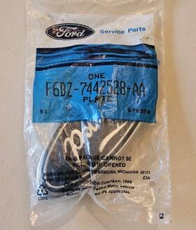 F6dz-7442528-aa Ford 1996-1997 Taurus Inch Nos Oem Emblem - P/n