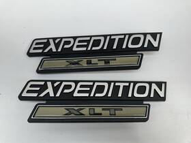 F75b-16b114 Ford F75b-16b114- 97-02 Expedition Xlt Front Side Fender Emblem Set Of 2 1199 Ab