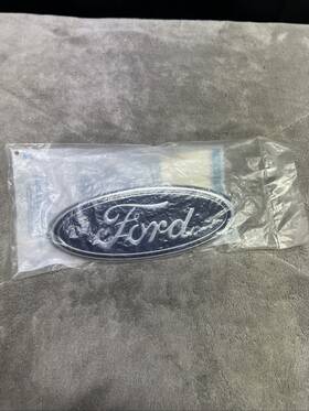 F817-8213-ab Ford Truck F-150 F-250 F-350 F-450 Oval Emblem Badge Grill Front Oem