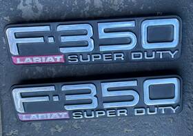 F81b-16114-xa Ford F-350 Lariat Super Duty Set Of 2 Fender Badges Emblems