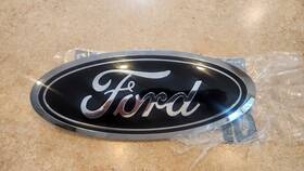 Ft4z-8213-b Ford Ft4z8213b Black Emblem Oem
