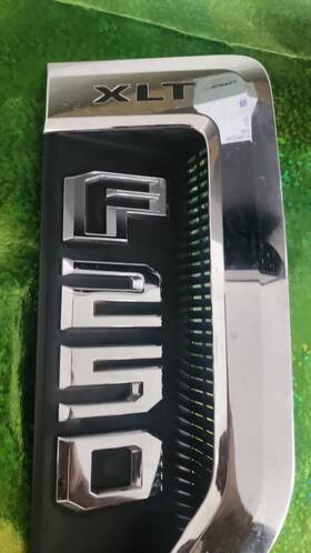 Hc3b25000 Ford 17 20 22 F250 Xlt Fender Vent Right Side Emblem A73 Bfw Hc3b25000 Ford 17 20 22 F250 Xlt Fender Vent Right Side Emblem A73 Bfw