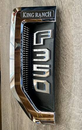 Hc3b35000a73 Ford Kc3j35000 Oem 2017-2019 F350 F-350 King Ranch Left Front Fender Emblem