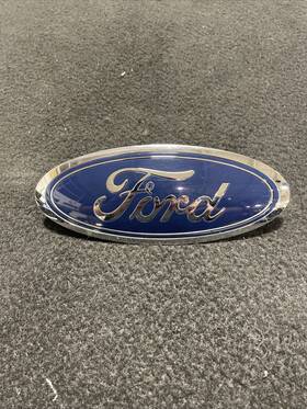 Lj6z-8213-d Ford 2020-2022 Escape Front Bumper Grille Emblem Oem
