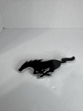Lj8b43156ac Ford Oem Mustang Emblem Black/silver - New Orginal