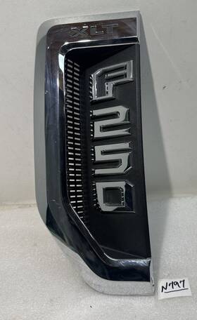 Mc3b-55000a73-ad Ford 2017 - 2022 F550 Super Duty Xl Oem Front Left Fender Emblem Nameplate