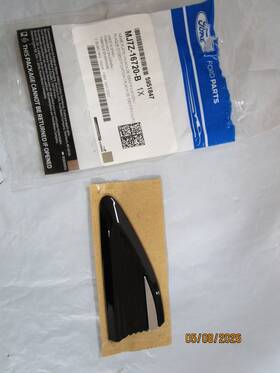 Mj7z-16720-b Ford Genuine Oem Name Plate Mj7z-16720-b Ford Genuine Oem Name Plate