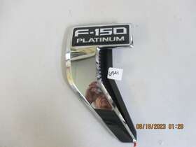 Ml34-16b115-ac Ford 2021-23 F150 Platinum Lh Fender Emblem Chrome