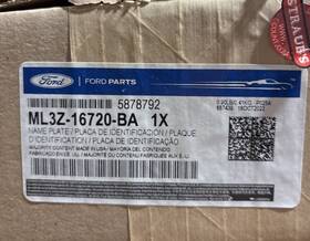 Ml3z-16720-ba Ford F150 Oem Chrome Left Fender Emblem F-150 Xlt 2021-2023 Nib