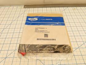 Ml3z-9942528-bc Ford Emblem Name Plate Rear Raptor Factory Sealed