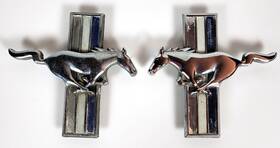 30571-h2 Ford Mustang 30570-h1/30571-h2 Vintage 1960s Horse Wing Badges - Left And Right Pair