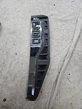 Pc3z16720ak Ford 23-24 Name Plate Right Side Fender