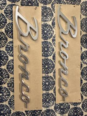 M-1447-bss Ford Racing Performance Frpp Bronco Oem Silver Script Heritage Fender Emblems No Adhesive