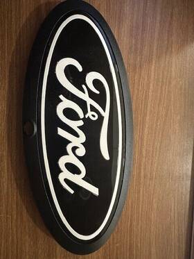 Rl34-19h250-bc Ford Rl34-19h250-bc/hb 2024 2025 F150 Black And White Front Logo Emblem With Camera Hole Oem