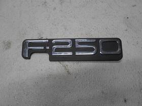 Smitley-265-11-333 Ford 1999 F250 Super Duty Exterior Emblem