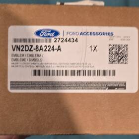 Vn2dz8a224a Ford Bronco 2024-2025 Illuminated Grille Letters For Vehicles Without Camera