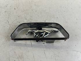 Xr3x-8a226ac Ford Mustang Gt Grill Emblem Sn95 4th Gen Mk4 99-04 Oem