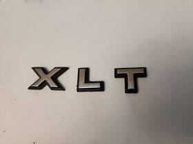 Yc3z-7842528-ca Ford Xlt X L T 00-05 Excursion Emblem Rear Barn Door Logo Badge