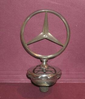 Kau2911 Friefi Kau2911/2 Vintage 1970s Mercedes W114/ W115 Radiator Cap Style Star Hood Ornament -