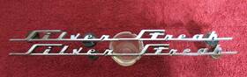 511649 G.m. Pair/1949 1950/pontiac/ Inch Silver Streak /emblem/cursive/scripts/ 511649/oem/fender