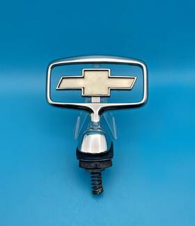 10188701 General Motors 10119187 1991-1996 Chevrolet Chevy Caprice Classic Front Hood Ornament Ac203 Oem