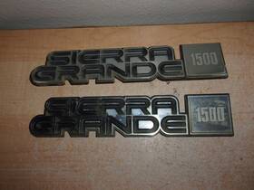 14026458 General Motors 1981-1987 Gmc C10 K10 Sierra Grande 1500 Front Fender Emblem Badges Set Pair Oem