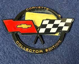 14042291 General Motors Corvette Fuel Door Emblem 1982 Collectors Edition Nos Gm# No Packaging