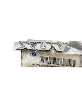 15133076 General Motors New Oem 2004-2005 Gmc Envoy Xuv Rear Liftgate Emblem