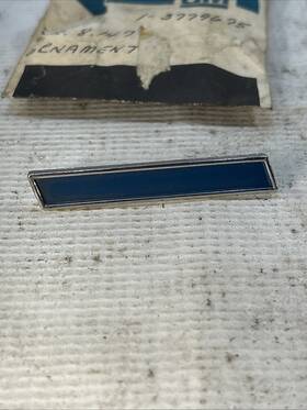 3779675 General Motors Nos 1961 Corvette Left Front Fender Blue Emblem Gm #3779675 Oem