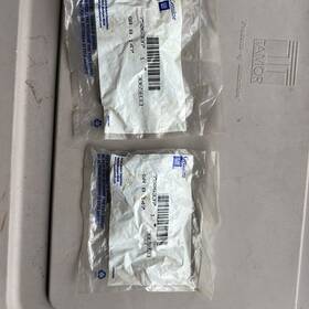 3865833 General Motors Nos Gm 1965-1967 Chevy Ii Chevelle Impala 283 Emblem Pair Genuine Oem