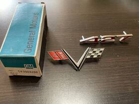 3904696 General Motors Nos Gm 1967 Ss Chevy Impala 427 Fender Emblem And Cross Flags Genuine Oem