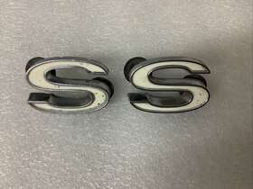 3953634 General Motors Used Genuine Gm 1969 Chevrolet Camaro Ss White Fender Letter Emblems One Side