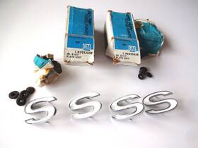 3953658 General Motors 1969-1972 Chevelle El Camino Ss Super Sport Fender Emblems Letters Original Gm