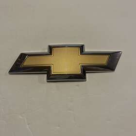 42573572 General Motors Genuine Oem 2021-2023 Chevrolet Trailblazer Rear Emblem Logo Badge Used