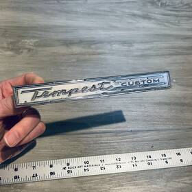 4430621 General Motors Vintage Pontiac Tempest Custom Emblem Oem Gm Badge Nameplate Ornament