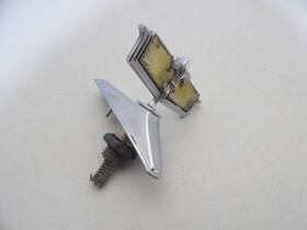 72333 General Motors 1977 1978-1979 Chevy Caprice Hood Ornament Header Panel Emblem Badge Oem