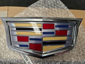 84552883 General Motors Cadillac Ct4/ct5 20-25 Radiator Grille Emblem New Oem