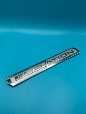 84682634 General Motors Oem 2019 - 2023 Gm Sierra 1500 Tailgate Elevation Emblem Badge Logo