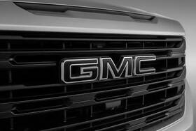 86539816 General Motors Black Gmc Grille And Tailgate Emblem Kit 2020-2024 Sierra