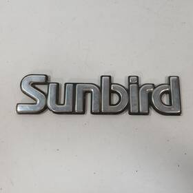 Dla-14157 General Motors Vintage Pontiac Sunbird Chrome Emblem Badge Dla 14157 Oem Gm 70s 80s Classic Car