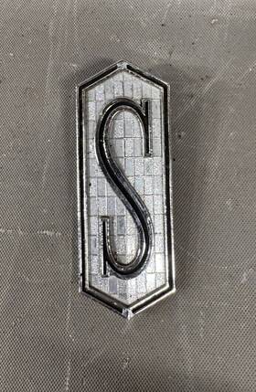 8768867 General Motors Gm 1971 1972 Oldsmobile Cutlass S Supreme Door Panel Badge Emblem Trim Ornament Oe