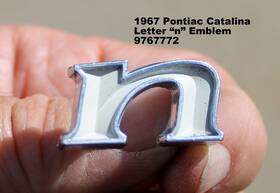 8750270 General Motors / Pontiac 1967 1968 Bonneville Letter Inch L Emblem Oem Gm