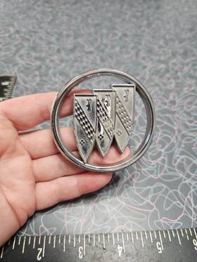 1239810 Gm 1970s Buick Skylark Hood Vintage Metal Emblem Logo Badge Symbol Used Oem