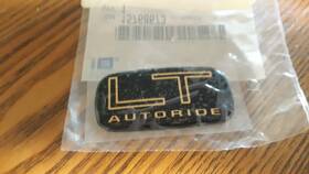 15758673 Gm 15768673 Oem 00-06 Multi Use Lt Autoride Emblem #