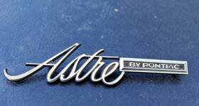 1700896 Gm Oem 1975 - 1977 Pontiac Astre Fender Script Part #