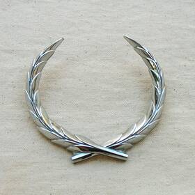 20131476 Gm Cadillac Wreath Trunk Emblem Badge With Pins 1979 1980 1981 #20131476