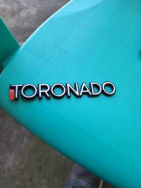 20592991 Gm 20592996 1986-1989 Oldsmobile Toronado Nameplate Emblem Nos P/n Oem 20592991 Gm 20592996 1986-1989 Oldsmobile Toronado Nameplate Emblem Nos P/n Oem