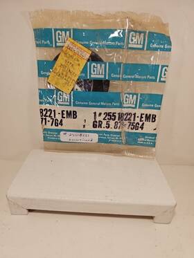 25518221 Gm New Oem Genuine Emblem In Sealed Package
