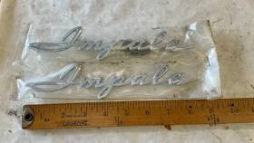 3817133 Gm 1961 Chevrolet Impala Quarter Emblem Scripts Pair Nos Sr21
